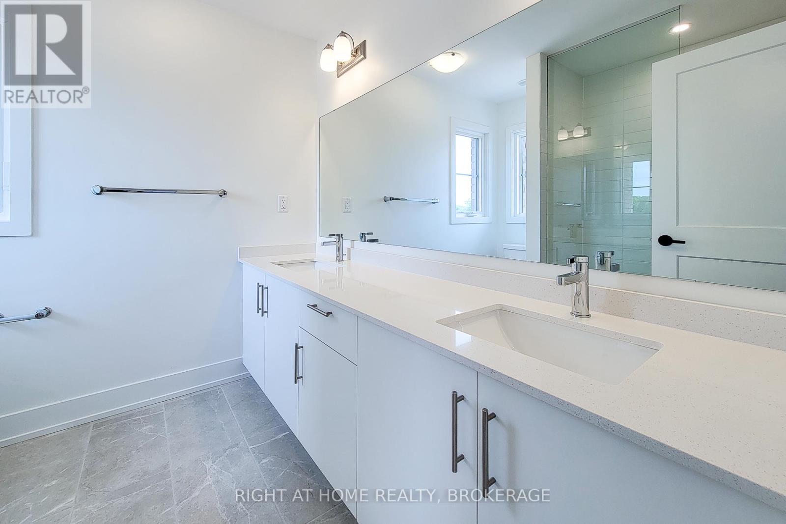 1131 Wheat Boom Drive S, Oakville, Ontario  L6H 8B9 - Photo 31 - W12187538