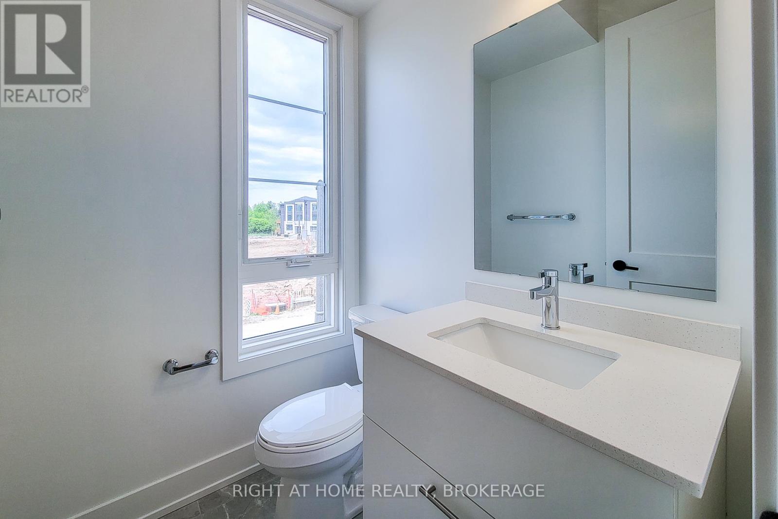 1131 Wheat Boom Drive S, Oakville, Ontario  L6H 8B9 - Photo 32 - W12187538