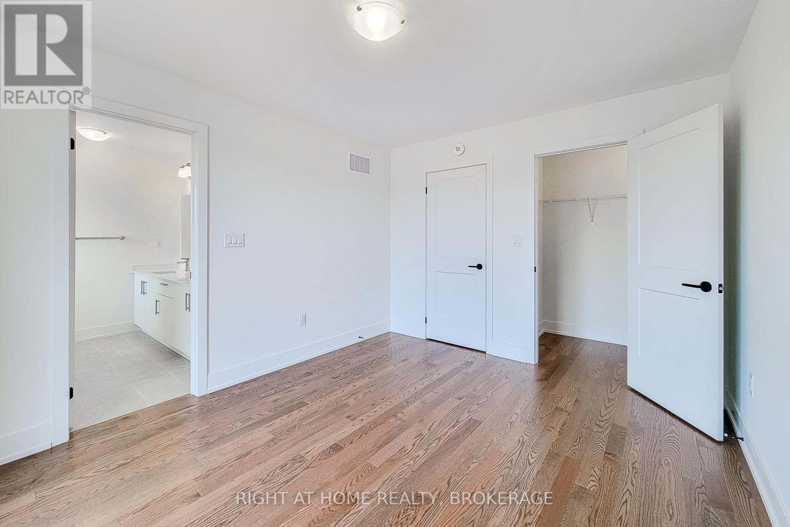1131 Wheat Boom Drive S, Oakville, Ontario  L6H 8B9 - Photo 42 - W12187538
