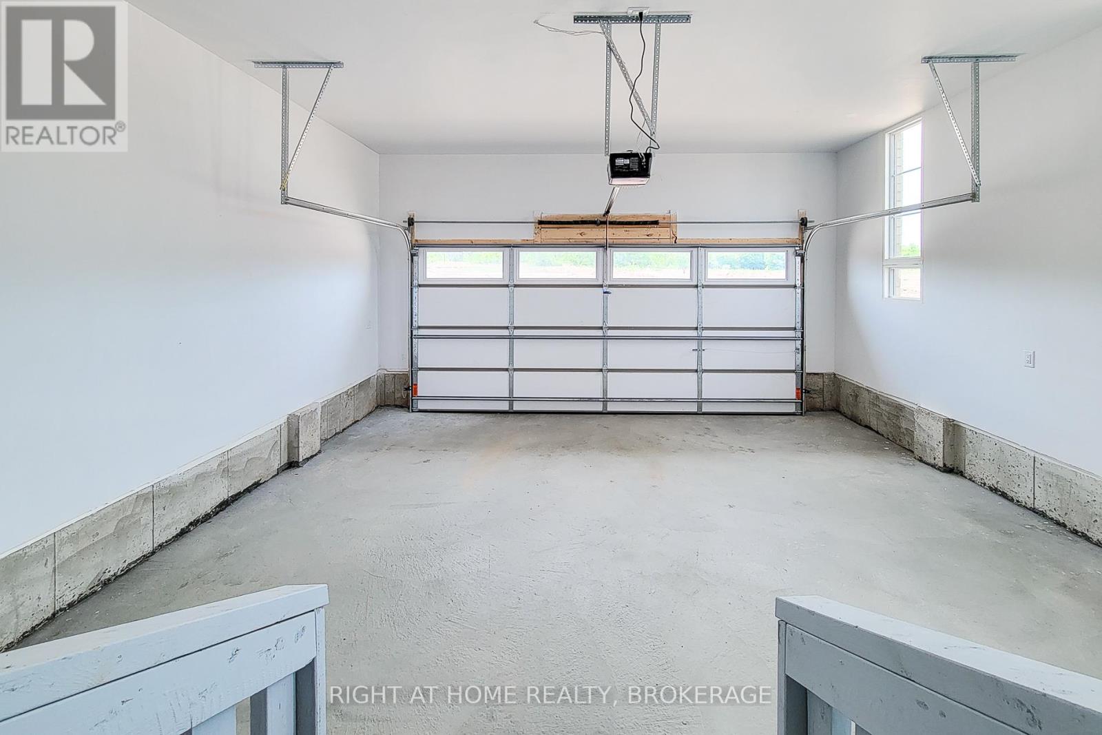1131 Wheat Boom Drive S, Oakville, Ontario  L6H 8B9 - Photo 47 - W12187538