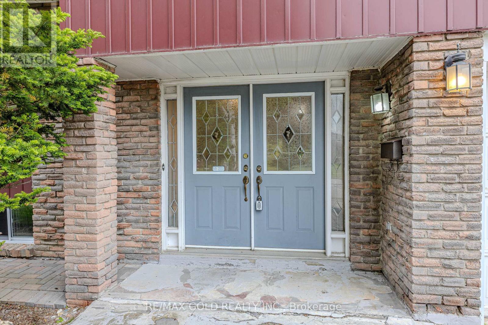 Property at 37 BOUNDY CRESCENT image 2