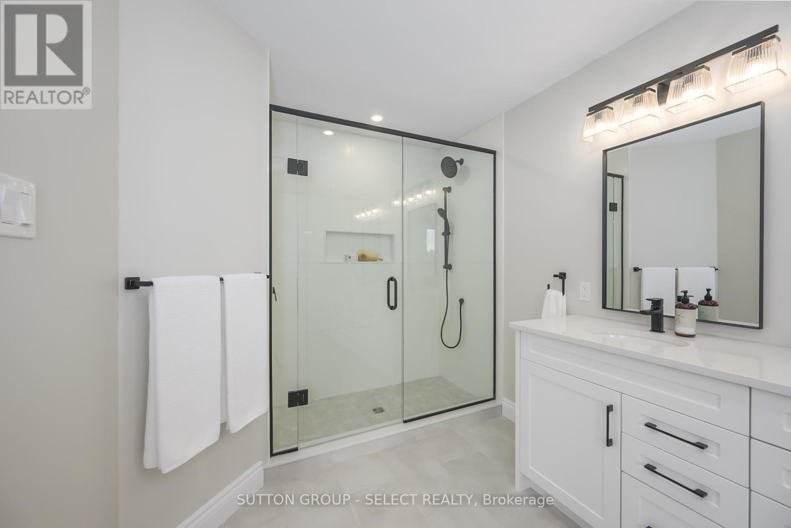 38 Moraine Walk, London North, Ontario  N6G 4Y8 - Photo 31 - X12178077