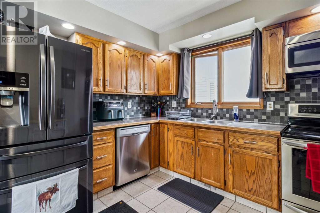 83 Roberts Crescent, Red Deer, Alberta  T4P 3K8 - Photo 8 - A2219876