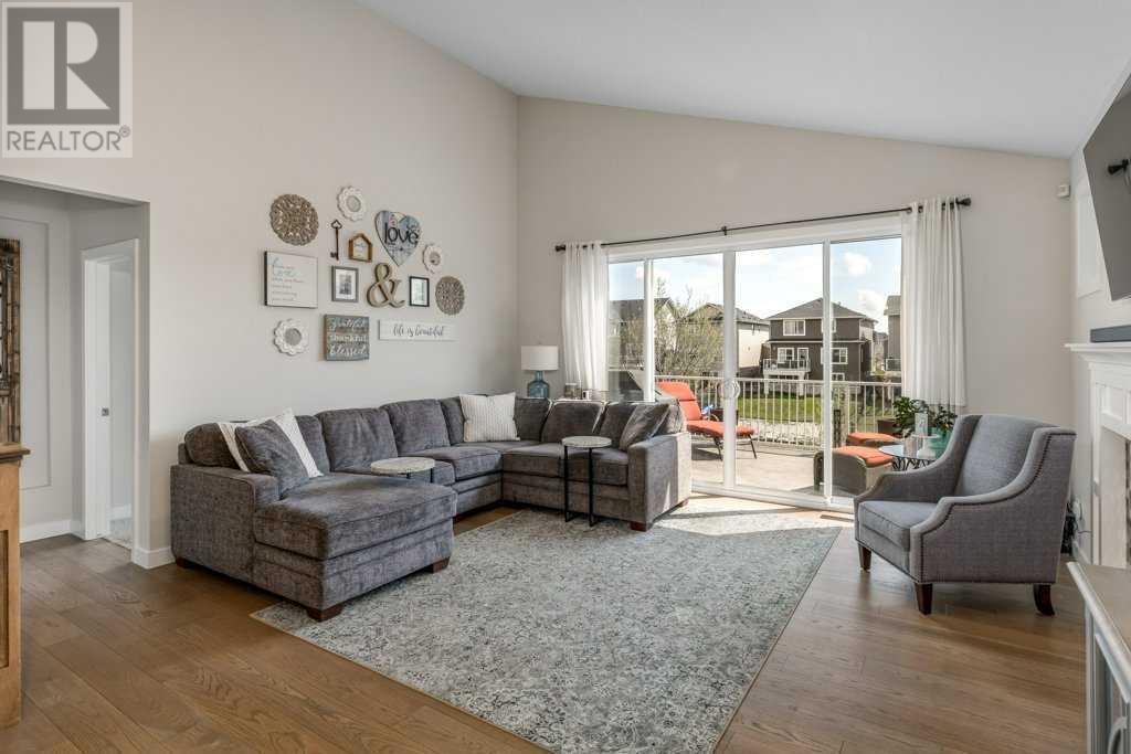 74 Bayview Circle Sw, Airdrie, Alberta  T4B 4H3 - Photo 13 - A2223855