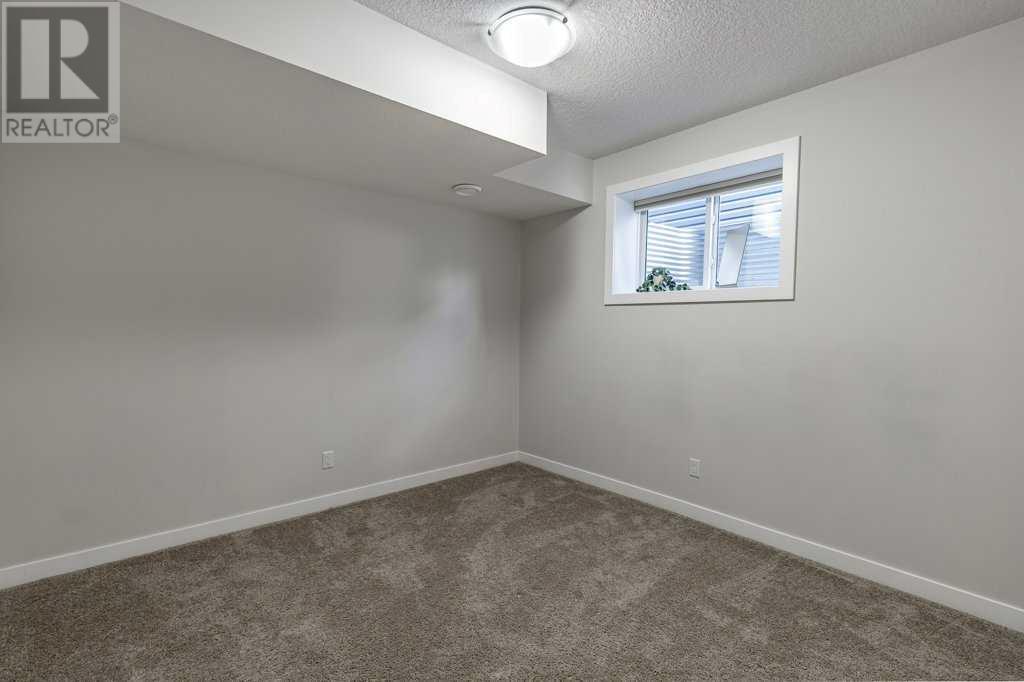 74 Bayview Circle Sw, Airdrie, Alberta  T4B 4H3 - Photo 38 - A2223855