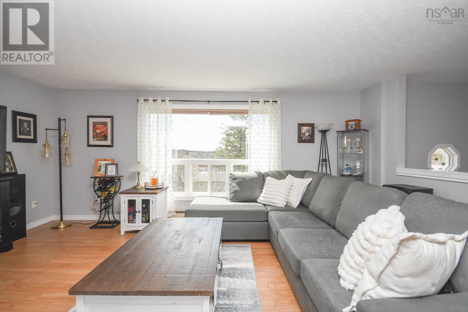 37 Hillcrest Avenue, Lower Sackville, Nova Scotia  B4C 1X2 - Photo 9 - 202507640