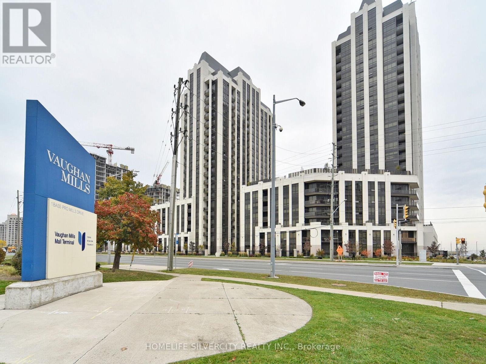Property at 111 - 9075 JANE STREET image 2