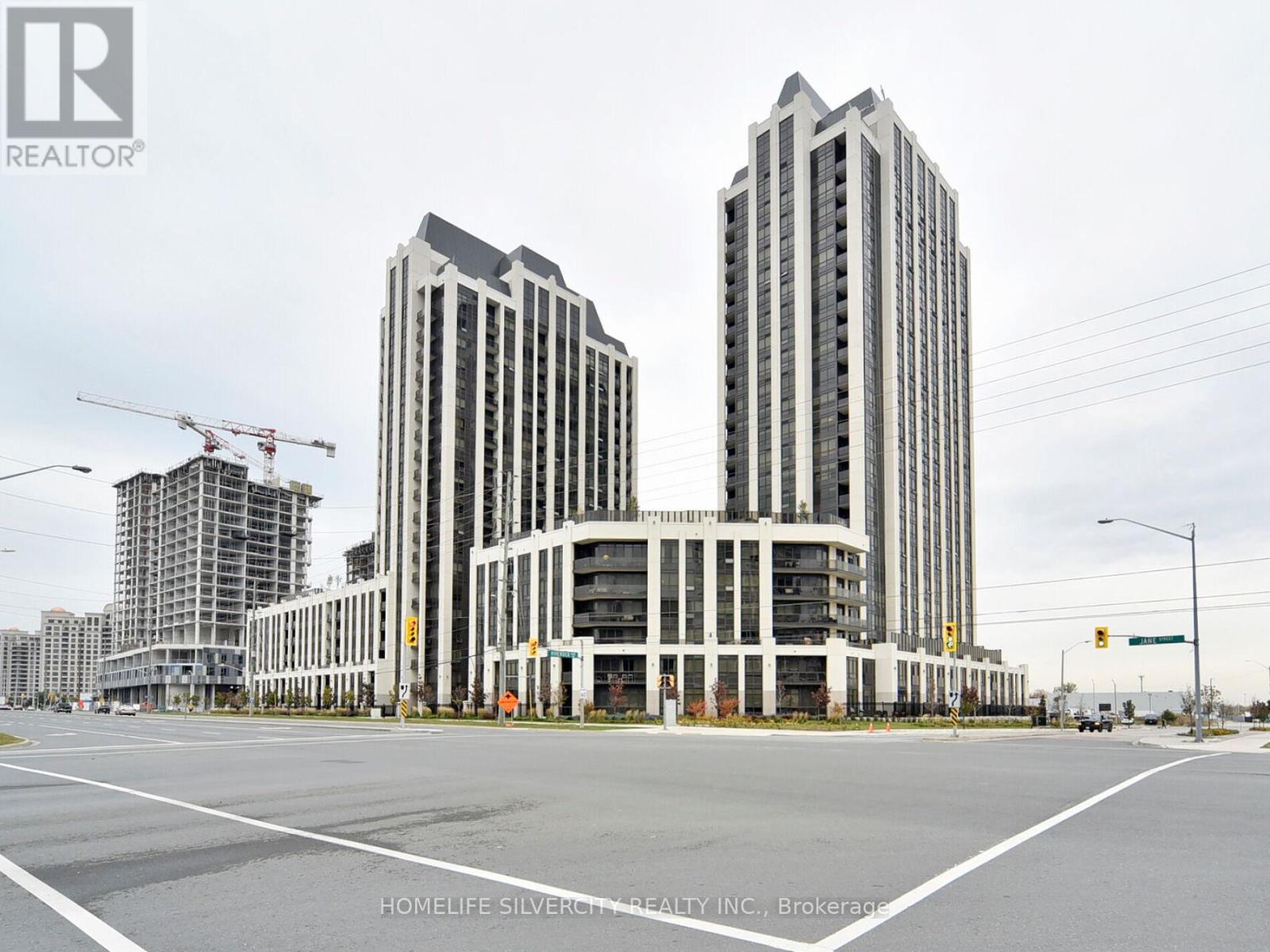 Property at 111 - 9075 JANE STREET image 3