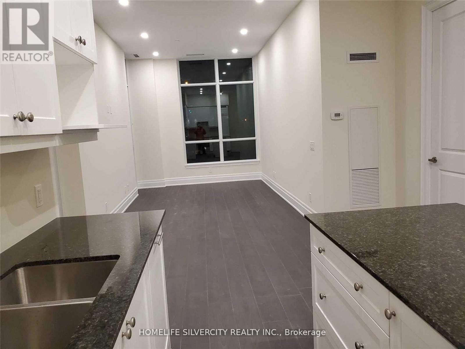 111 - 9075 Jane Street, Vaughan, Ontario  L4K 0L7 - Photo 13 - N12187555