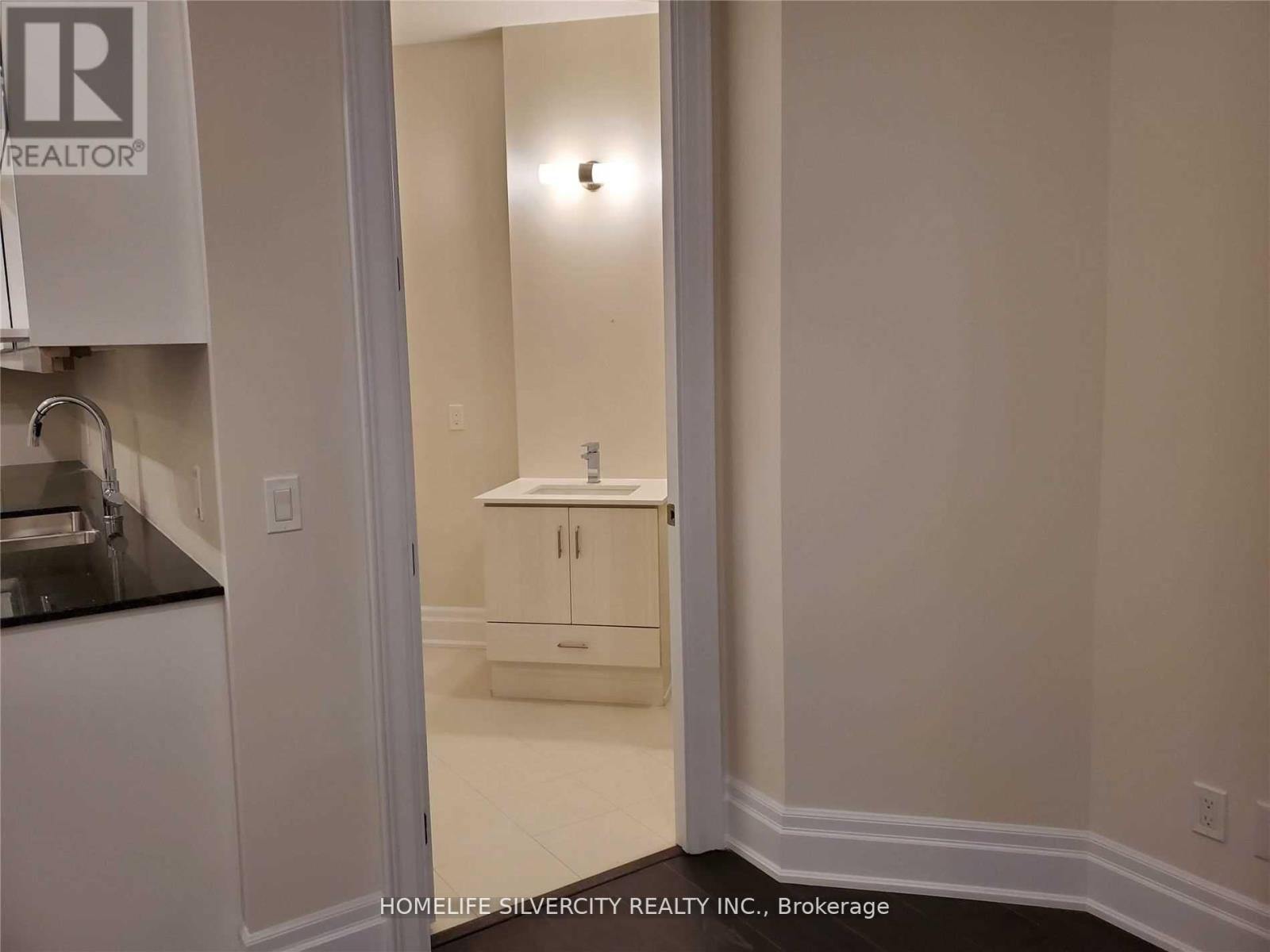 111 - 9075 Jane Street, Vaughan, Ontario  L4K 0L7 - Photo 6 - N12187555
