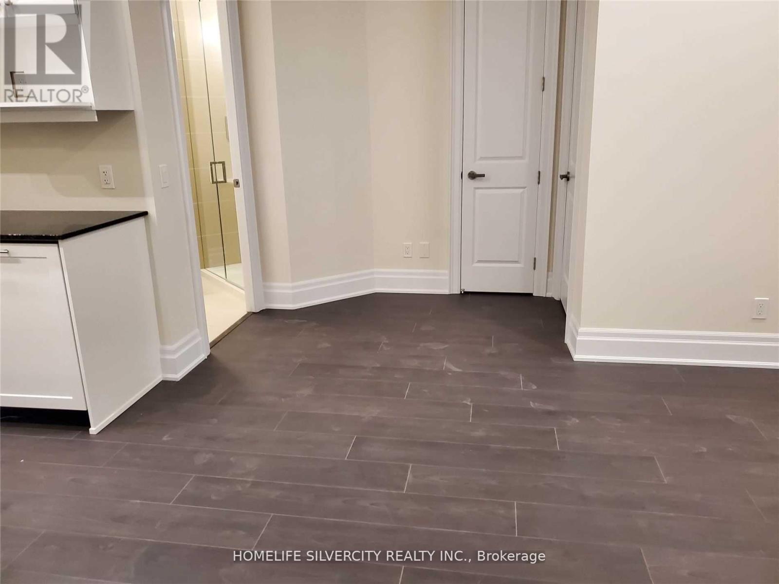 111 - 9075 Jane Street, Vaughan, Ontario  L4K 0L7 - Photo 8 - N12187555