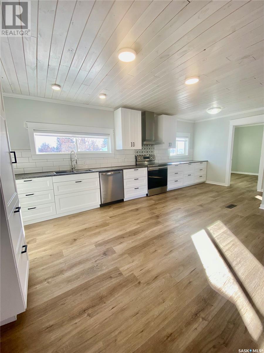 102 Missouri Coteau Street, Avonlea, Saskatchewan  S0H 0C0 - Photo 5 - SK993113