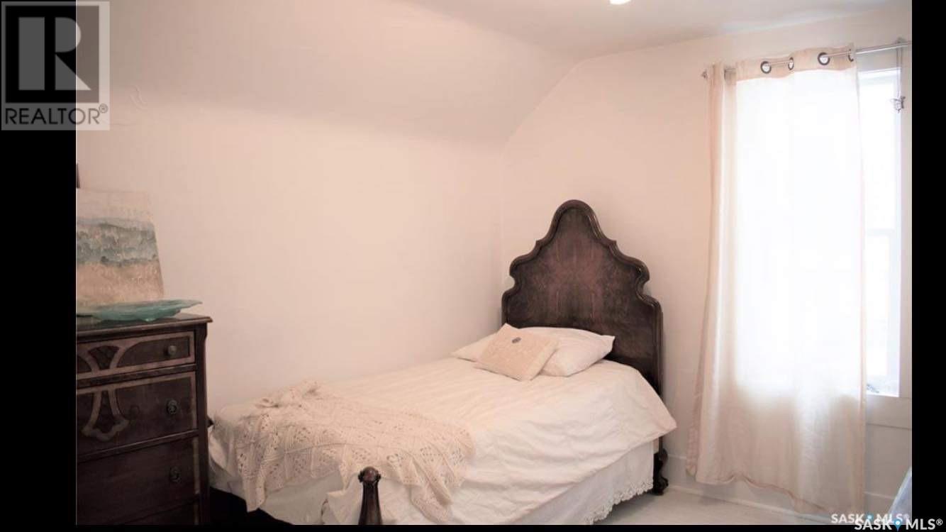 1565 Robinson Street, Regina, Saskatchewan  S4T 2Z1 - Photo 16 - SK007771