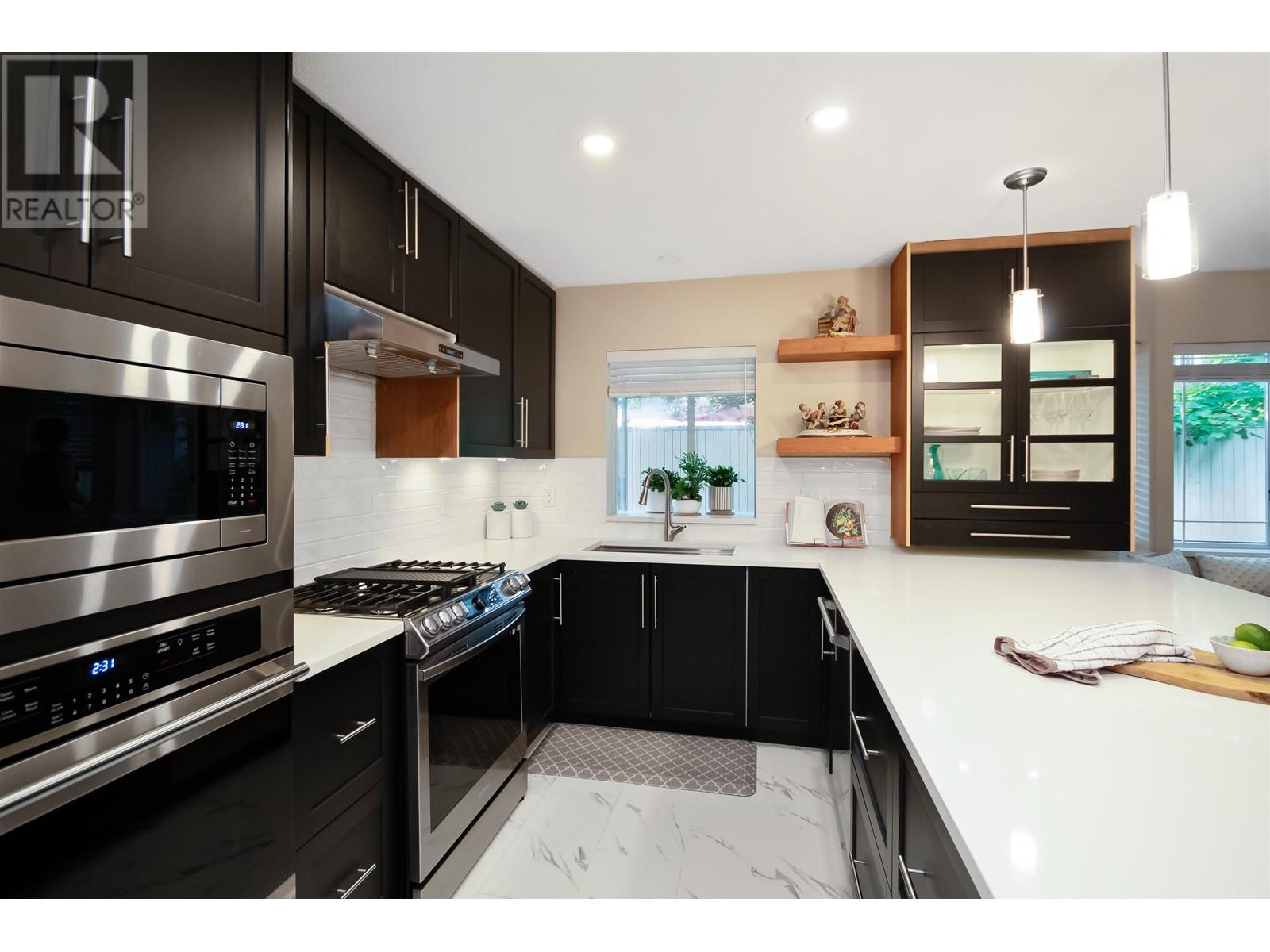 1 11502 Burnett Street, Maple Ridge, British Columbia  V2X 0Y2 - Photo 4 - R3006897