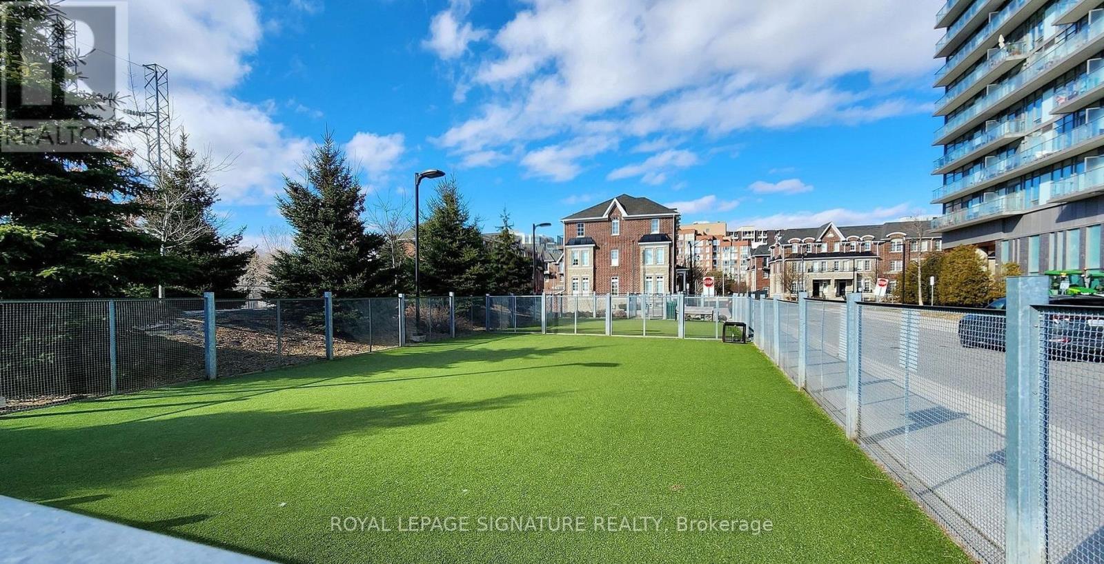 1813 - 105 The Queensway, Toronto, Ontario  M6S 5B5 - Photo 25 - W12187542