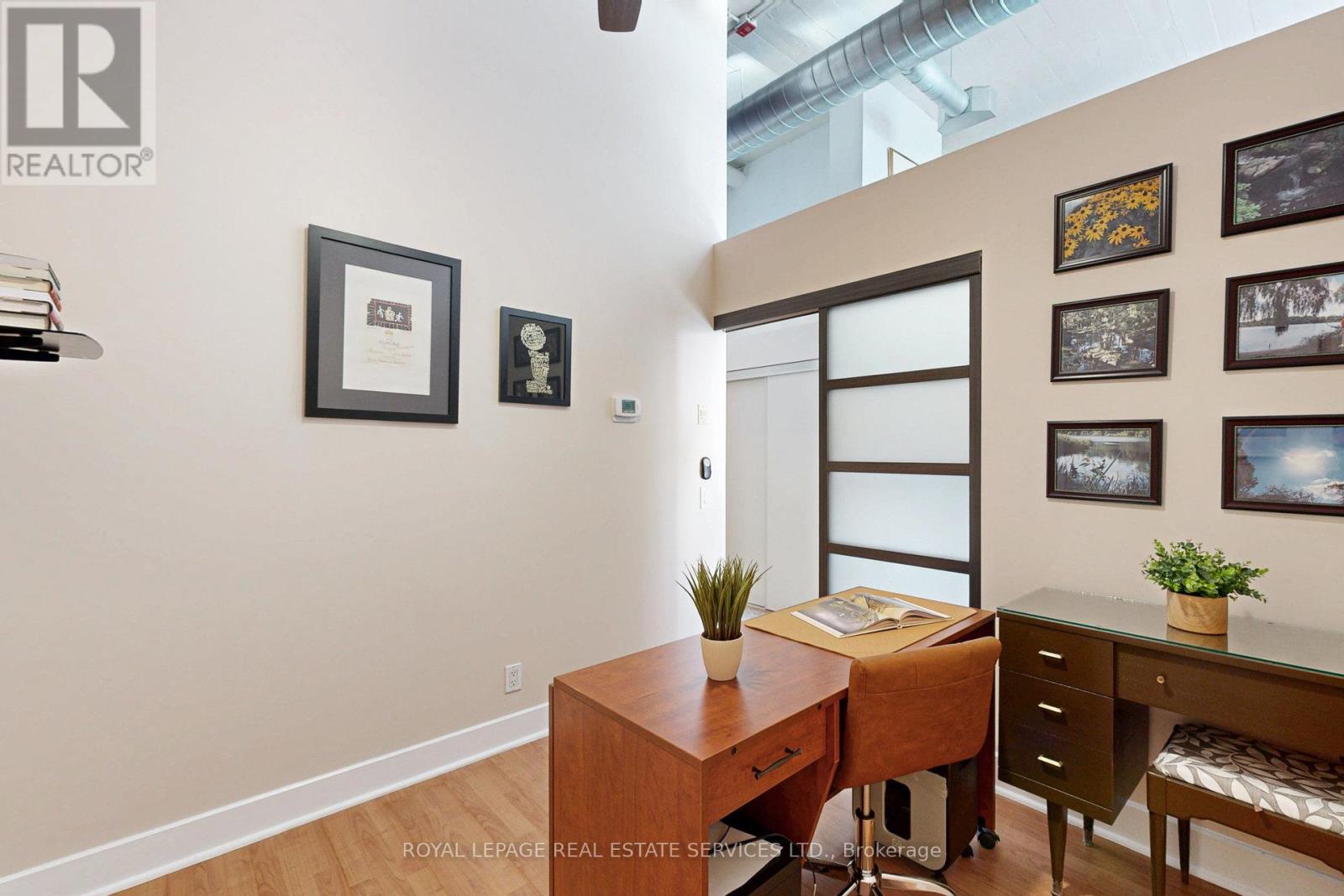 205 - 1001 Roselawn Avenue, Toronto (Briar Hill-Belgravia), Ontario  M6B 4M4 - Photo 18 - W12187547