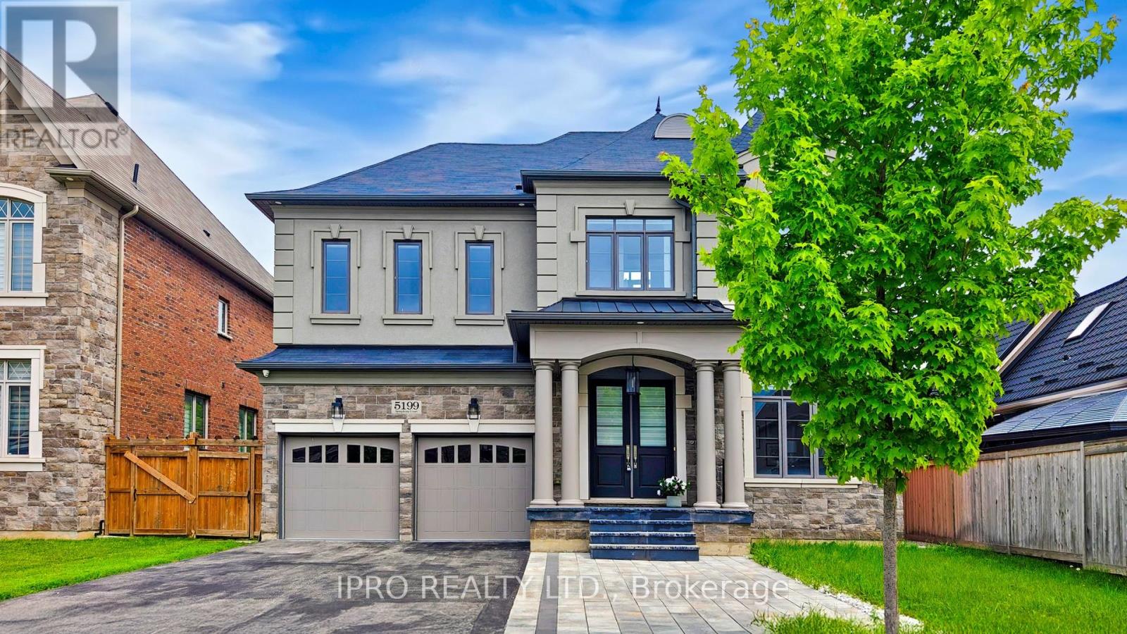 5199 Symphony Court, Mississauga (Central Erin Mills), Ontario  L5M 2M9 - Photo 2 - W12187561