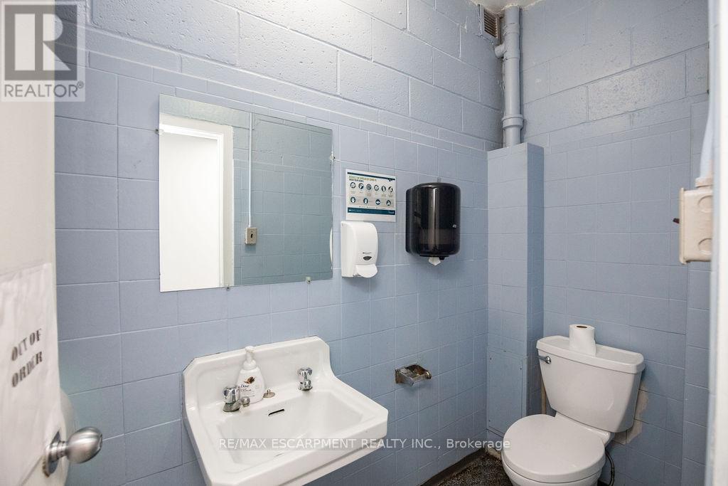 42 Niagara Street E, Hamilton (Industrial Sector), Ontario  L8L 6A2 - Photo 44 - X12187556