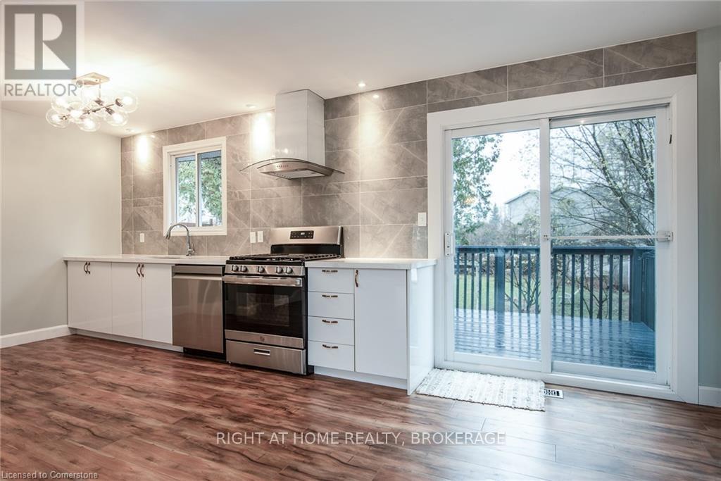 Main - 206 Winston Boulevard, Cambridge, Ontario  N3C 1M3 - Photo 2 - X12187562