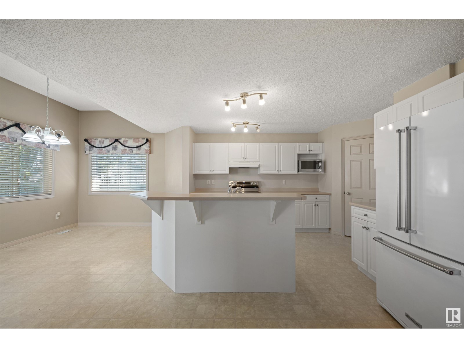 1816 Garnett Wy Nw, Edmonton, Alberta  T5T 6R1 - Photo 7 - E4439798