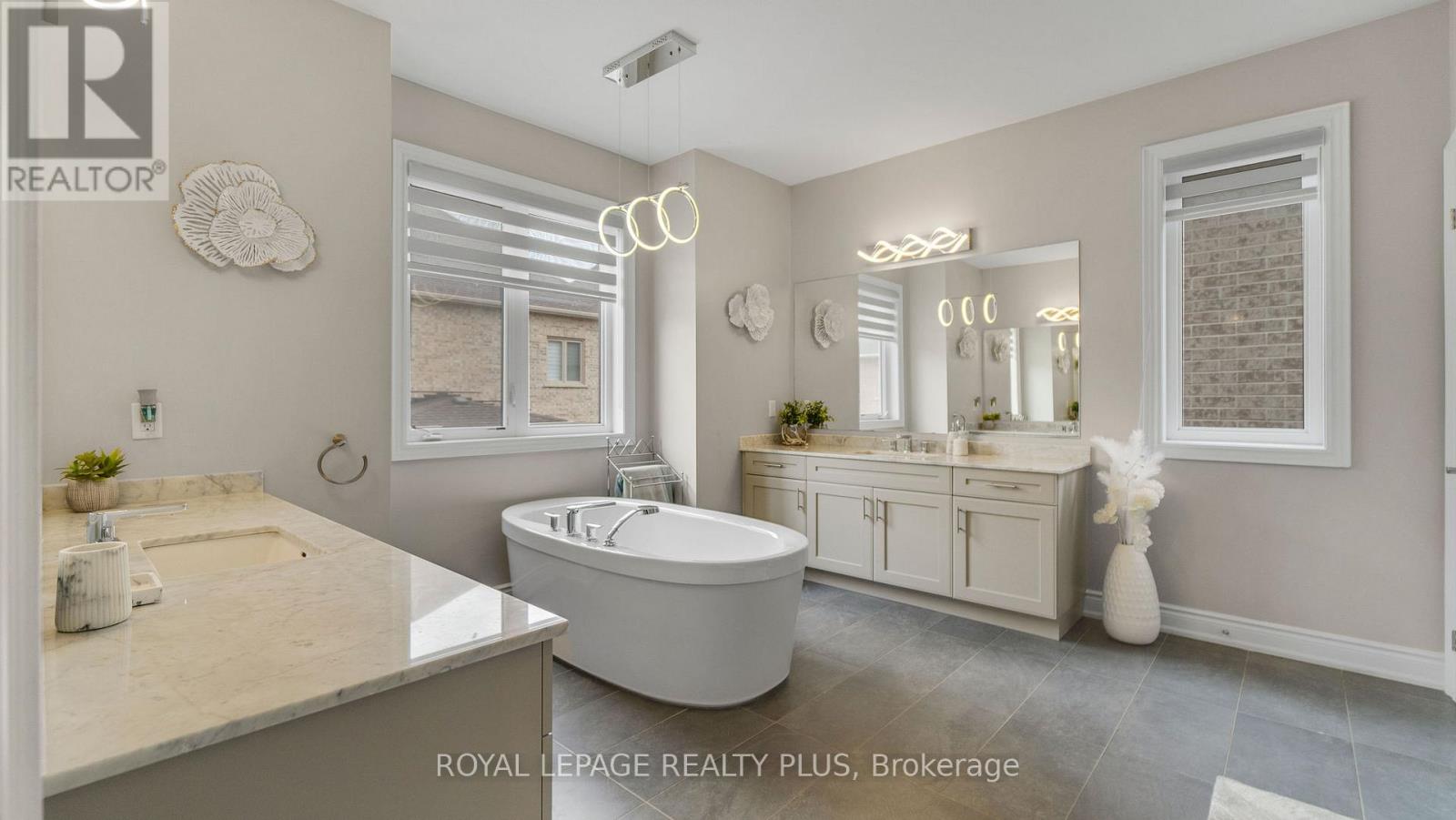 3129 Parsonage Crescent, Oakville, Ontario  L6H 0T9 - Photo 24 - W12186973
