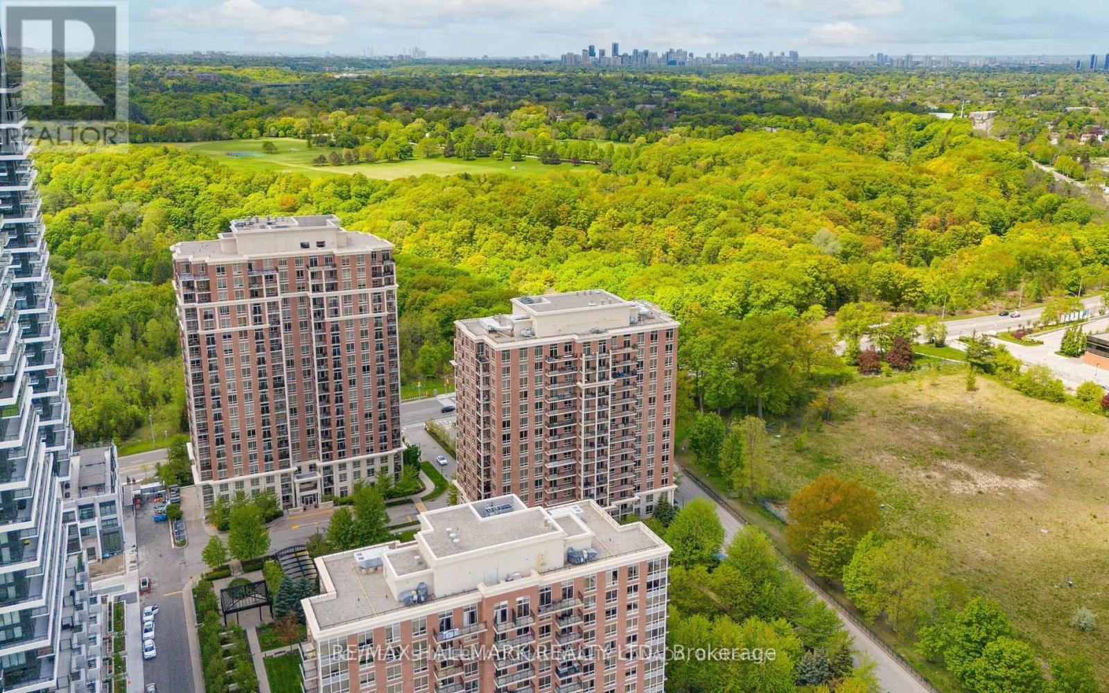 505 - 1105 Leslie Street, Toronto, Ontario  M3C 4G9 - Photo 3 - C12187575