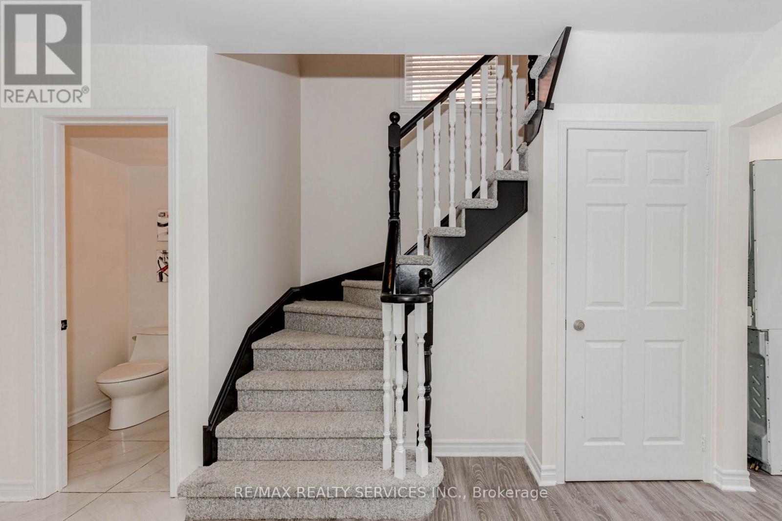 40 Bighorn Crescent, Brampton (Sandringham-Wellington), Ontario  L6R 1G5 - Photo 20 - W12187572