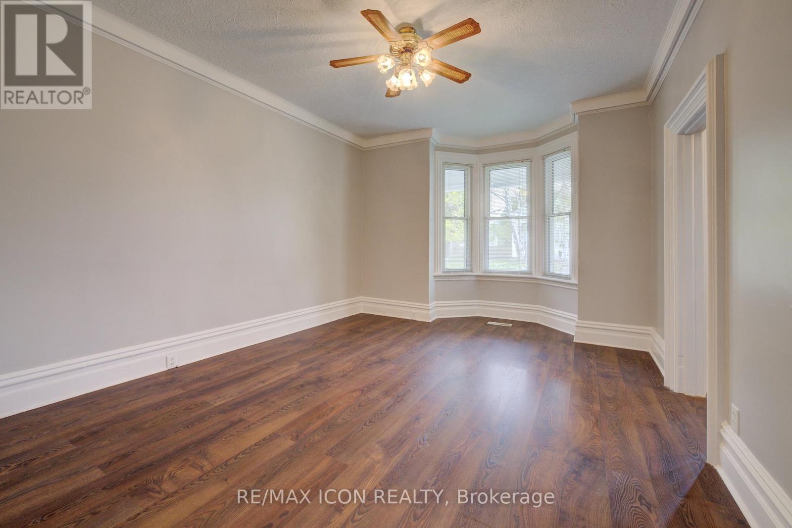 26 Chalmers Street N, Cambridge, Ontario  N1R 5B7 - Photo 10 - X12187580
