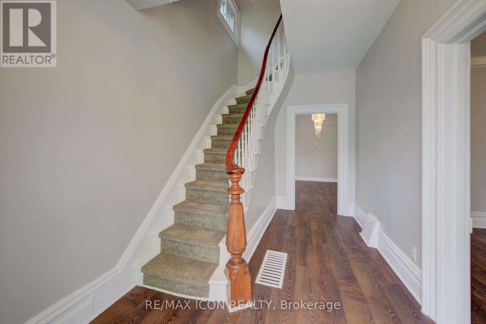26 Chalmers Street N, Cambridge, Ontario  N1R 5B7 - Photo 19 - X12187580