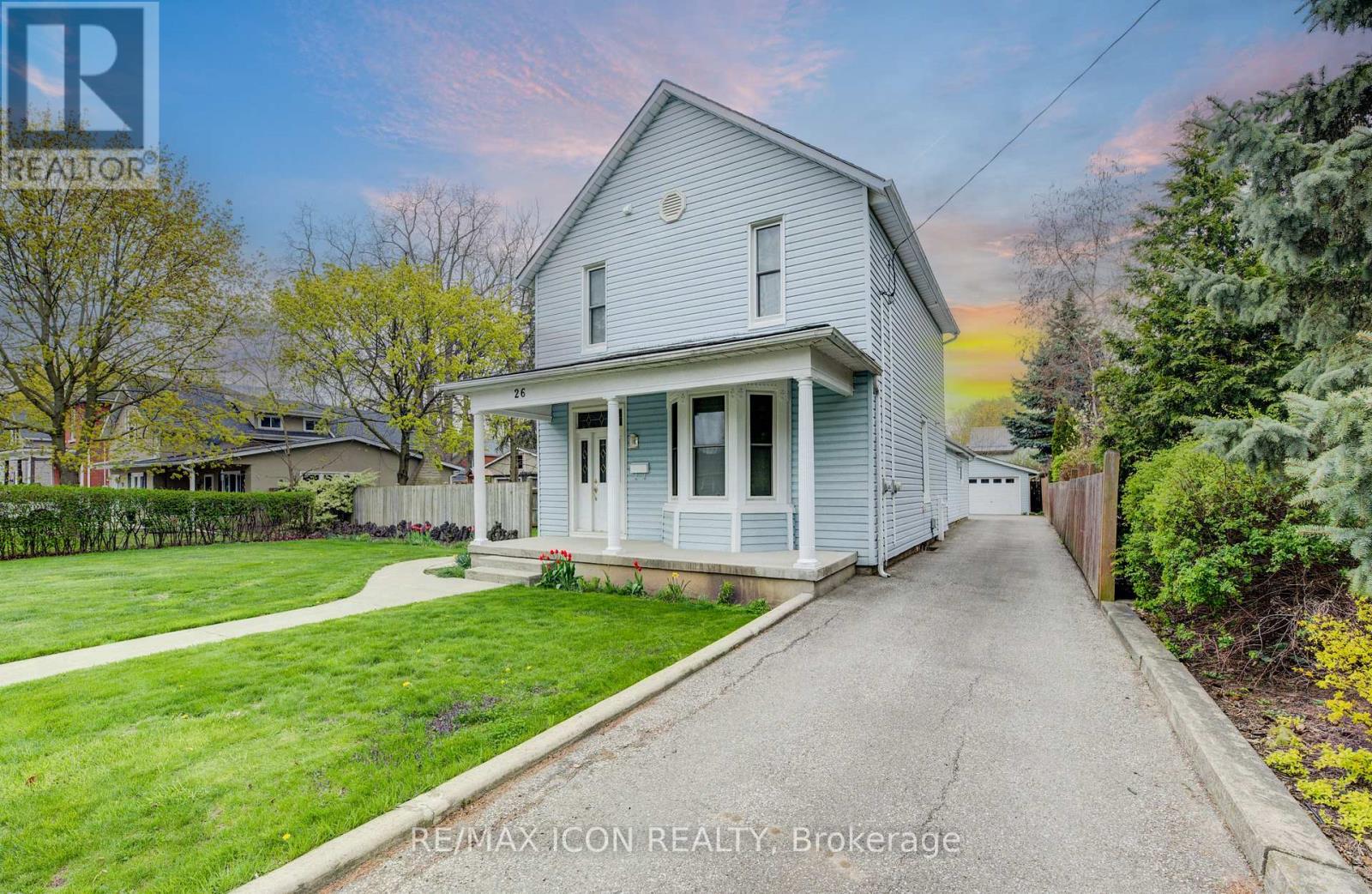 26 Chalmers Street N, Cambridge, Ontario  N1R 5B7 - Photo 2 - X12187580