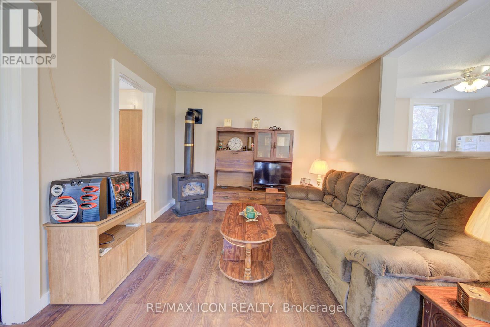 26 Chalmers Street N, Cambridge, Ontario  N1R 5B7 - Photo 30 - X12187580