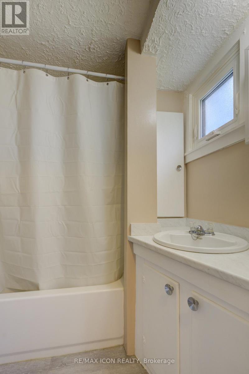 26 Chalmers Street N, Cambridge, Ontario  N1R 5B7 - Photo 38 - X12187580