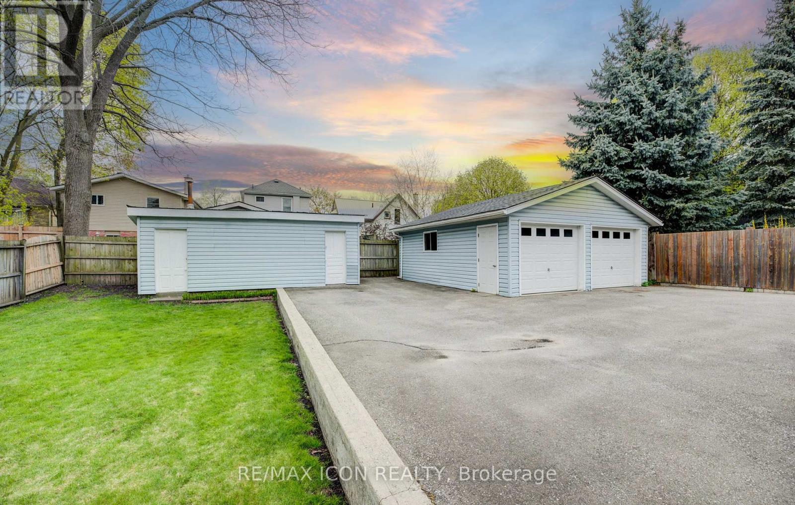 26 Chalmers Street N, Cambridge, Ontario  N1R 5B7 - Photo 40 - X12187580