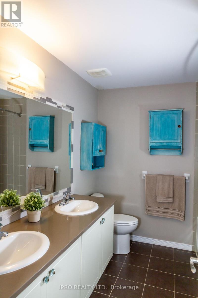8309 Tulip Tree Drive, Niagara Falls, Ontario  L2H 0N4 - Photo 22 - X12187591