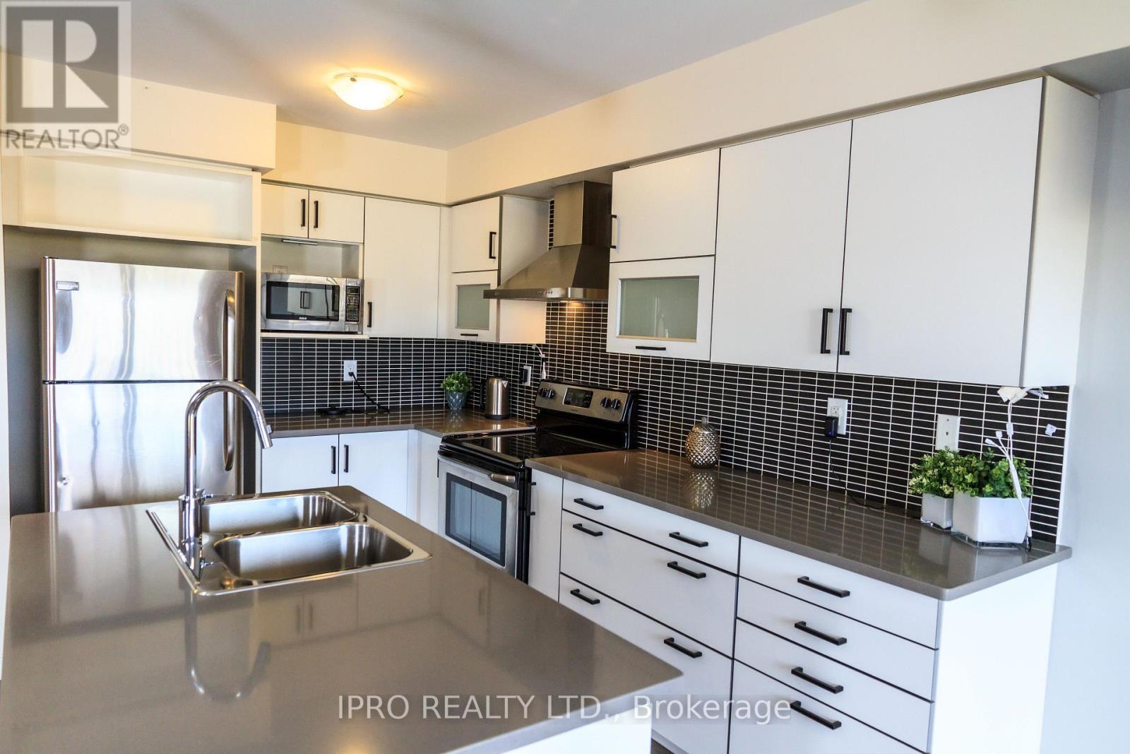 8309 Tulip Tree Drive, Niagara Falls, Ontario  L2H 0N4 - Photo 5 - X12187591