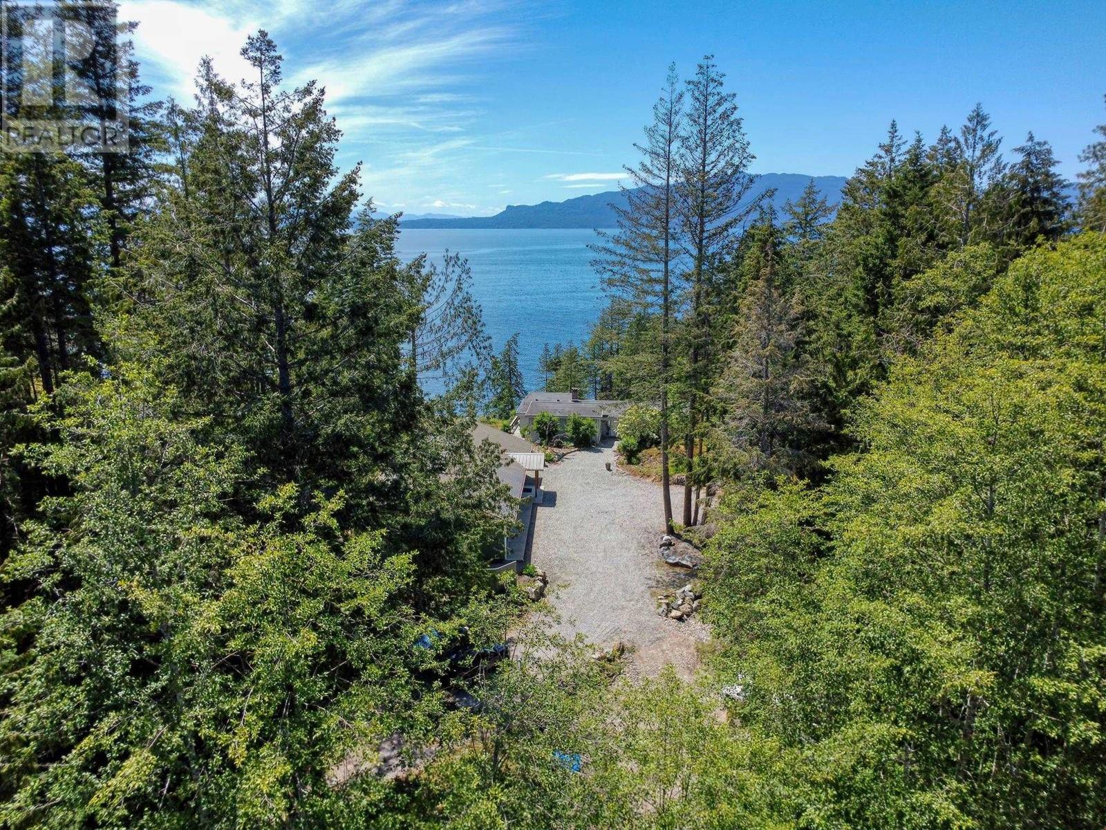 10991- 10993 Sunshine Coast Highway, Halfmoon Bay, British Columbia  V7Z 1B8 - Photo 33 - R3003697