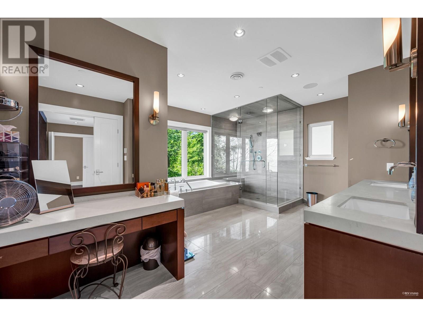 2705 Highview Place, West Vancouver, British Columbia  V7S 0A4 - Photo 35 - R3009372