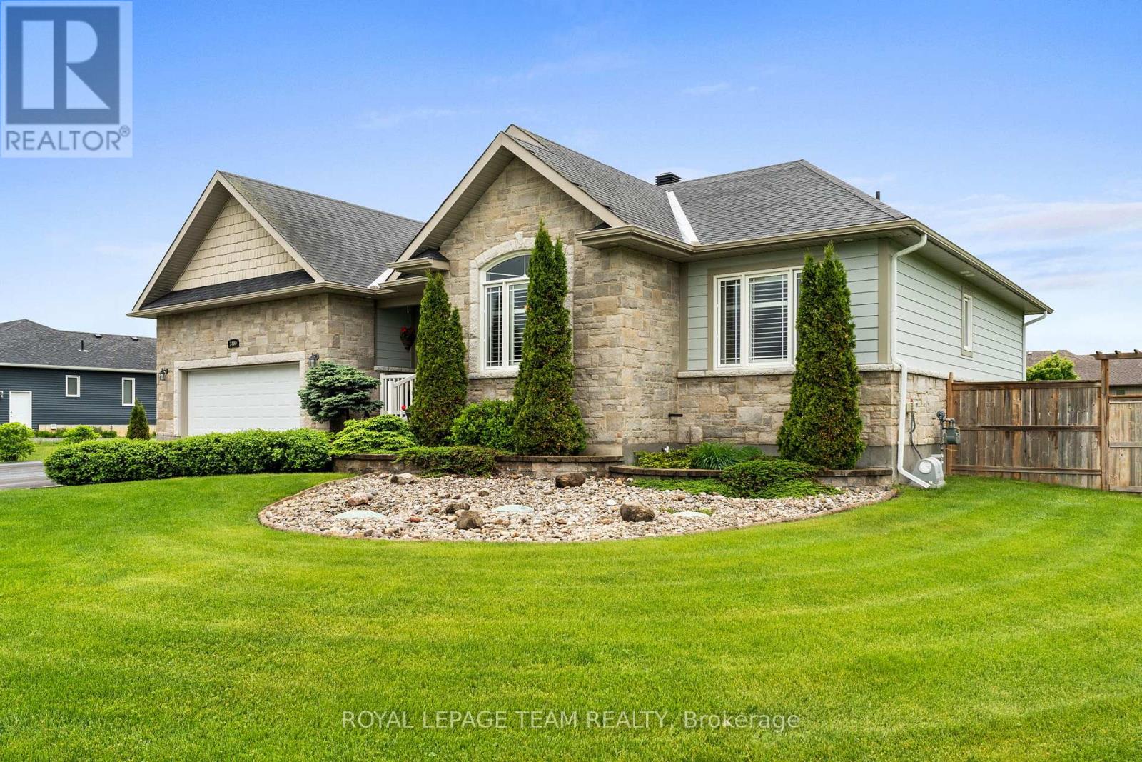 3400 Summerbreeze Drive, Ottawa, Ontario  K0A 2W0 - Photo 3 - X12187625