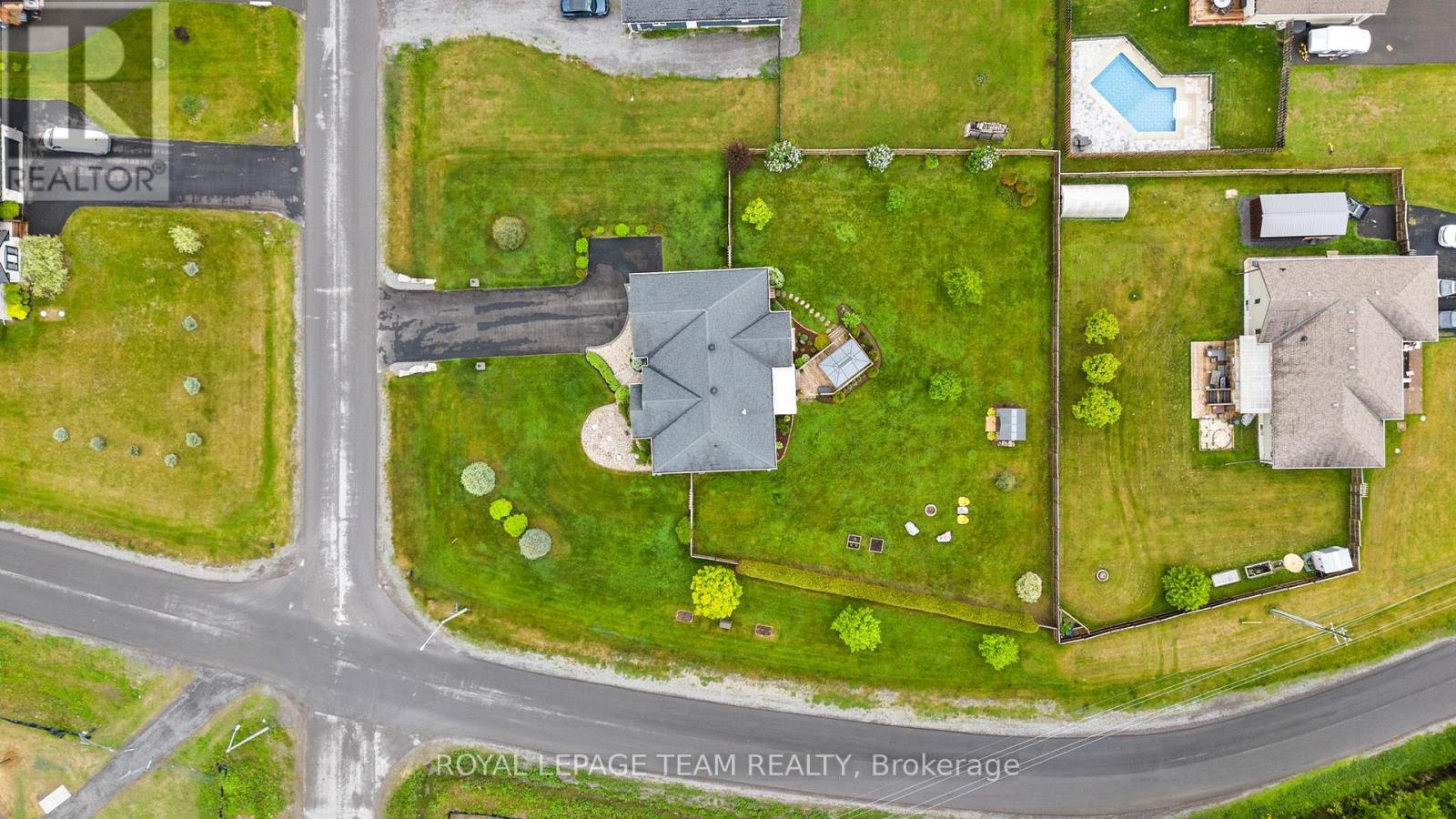3400 Summerbreeze Drive, Ottawa, Ontario  K0A 2W0 - Photo 42 - X12187625