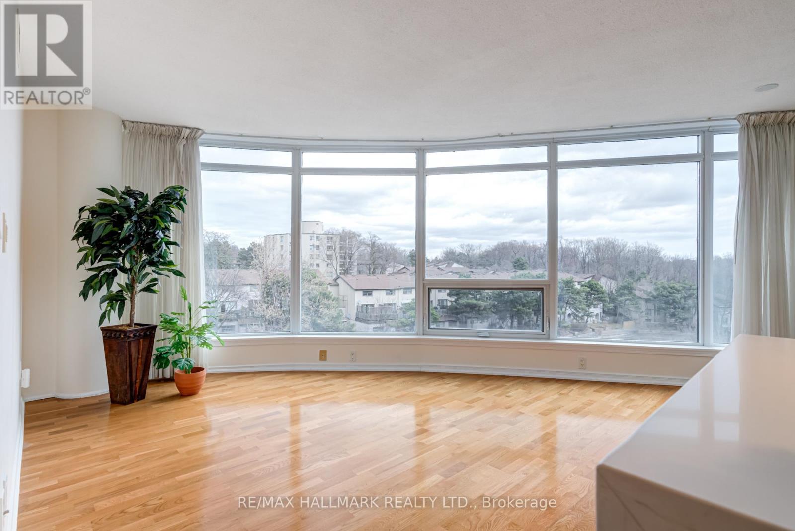 1003 - 18 VALLEY WOODS ROAD, Toronto, Ontario