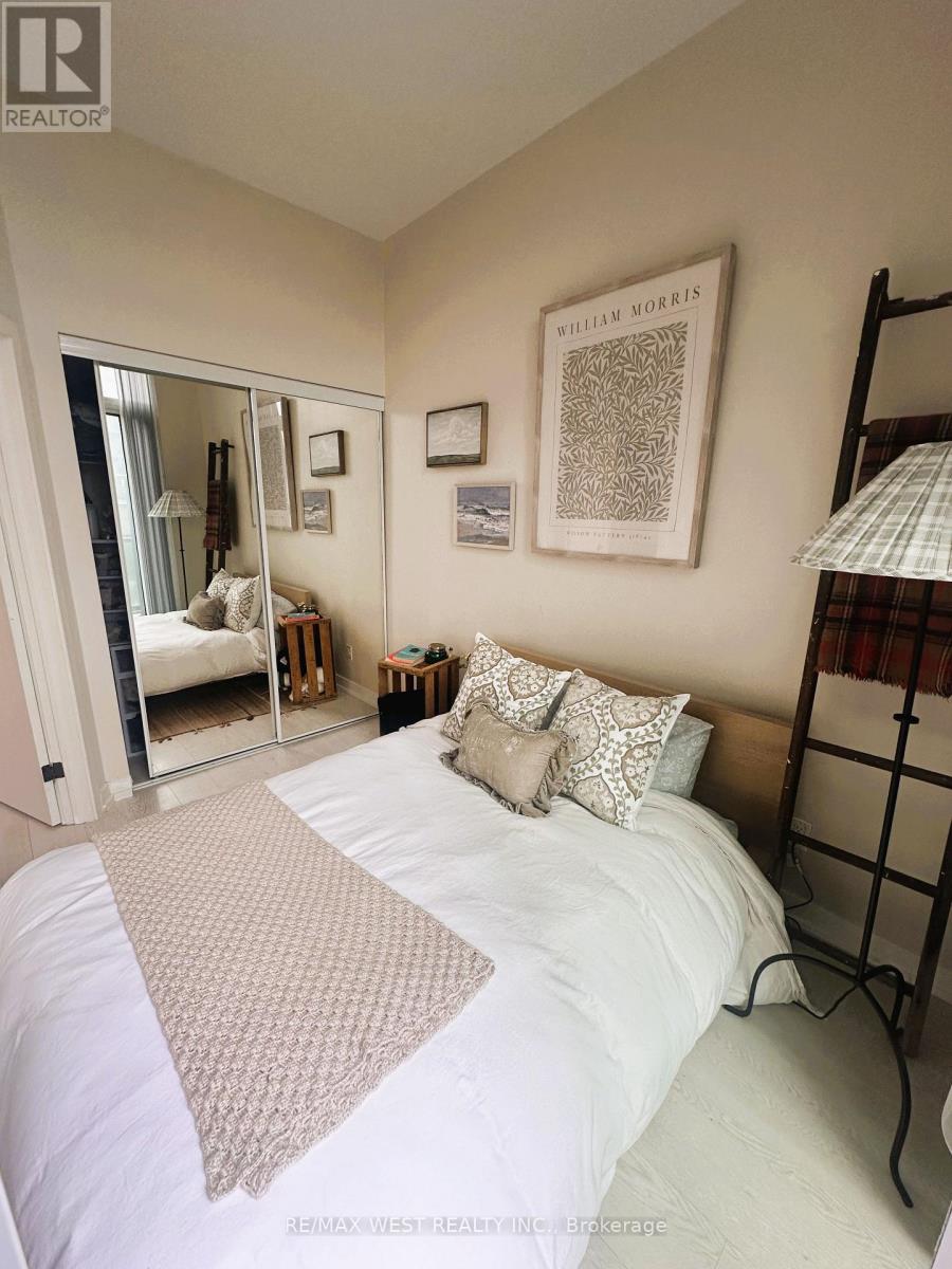 602 - 20 Bruyeres Mews, Toronto, Ontario  M5V 0G8 - Photo 11 - C12187612