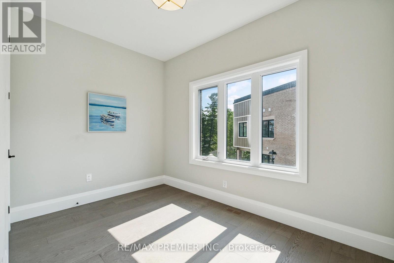 20 Julia Circle, Wasaga Beach, Ontario  L9Z 2M4 - Photo 21 - S12187606