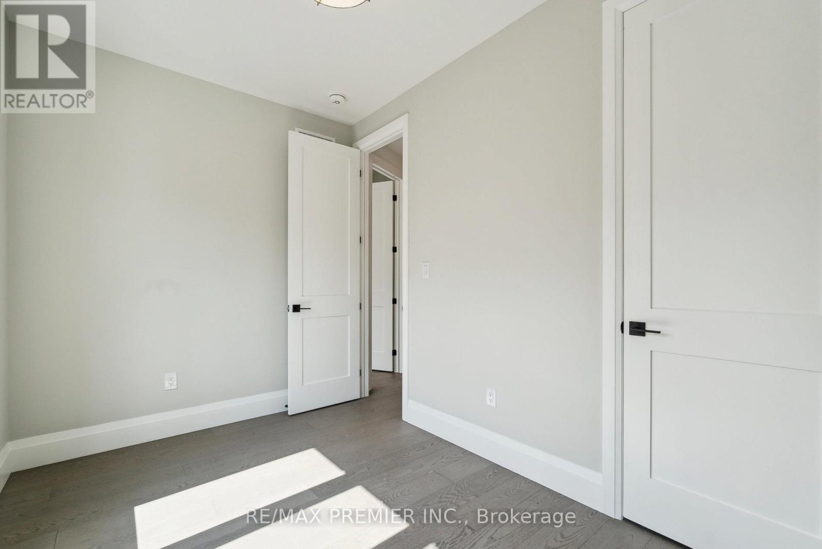 20 Julia Circle, Wasaga Beach, Ontario  L9Z 2M4 - Photo 22 - S12187606