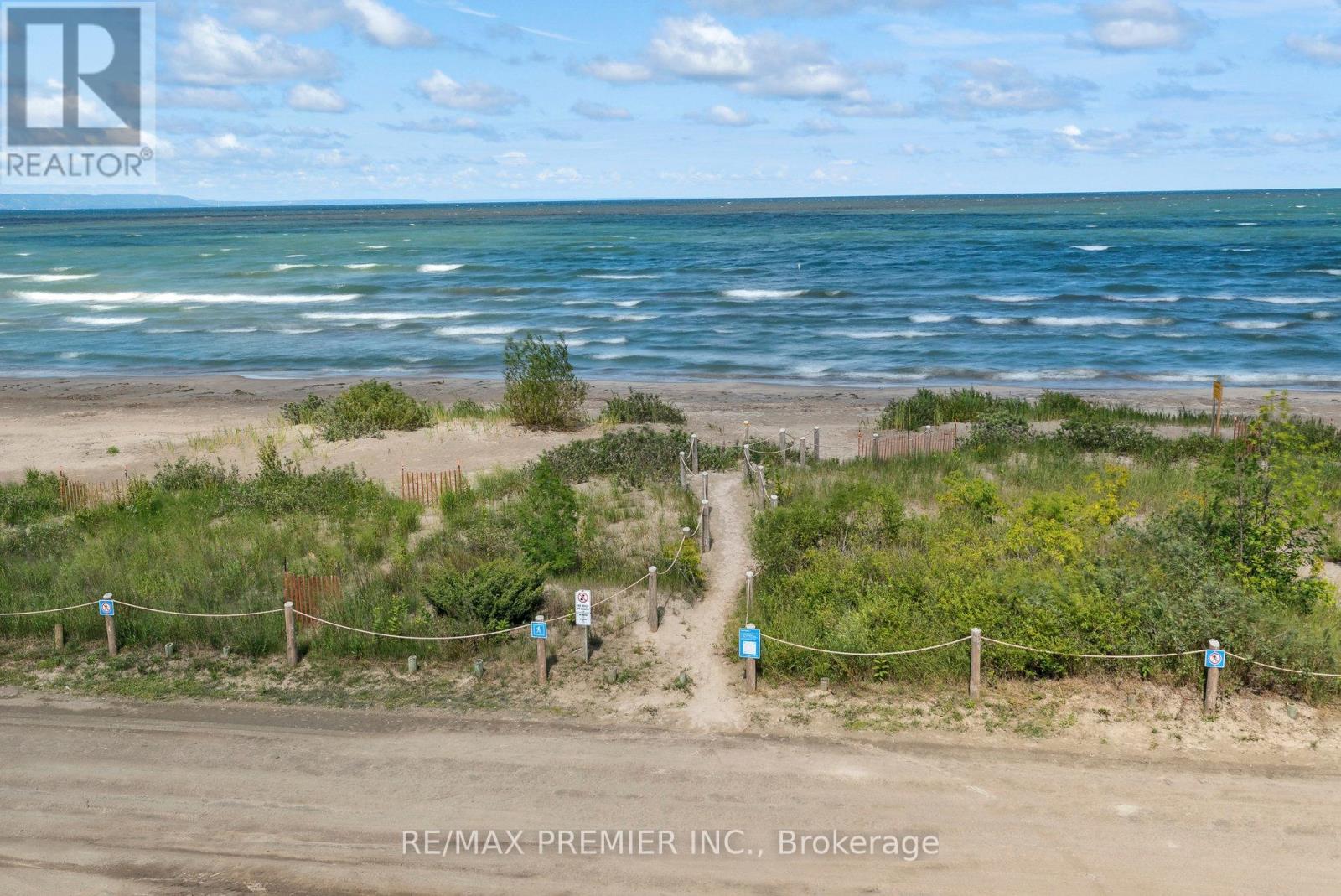 20 Julia Circle, Wasaga Beach, Ontario  L9Z 2M4 - Photo 26 - S12187606
