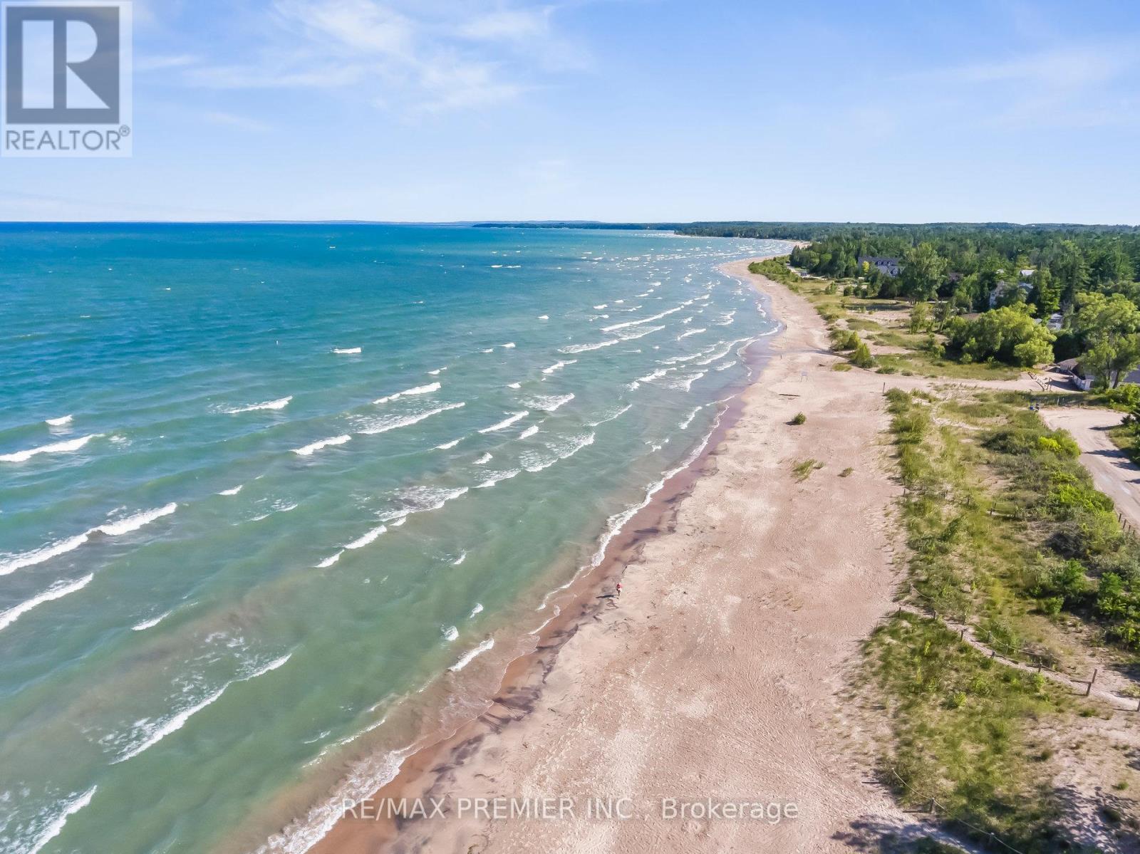 20 Julia Circle, Wasaga Beach, Ontario  L9Z 2M4 - Photo 32 - S12187606