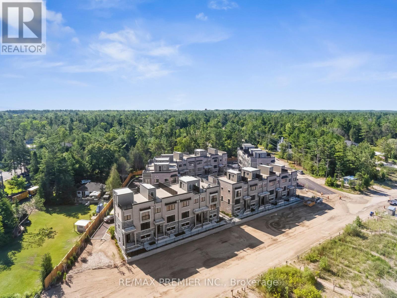 20 Julia Circle, Wasaga Beach, Ontario  L9Z 2M4 - Photo 33 - S12187606