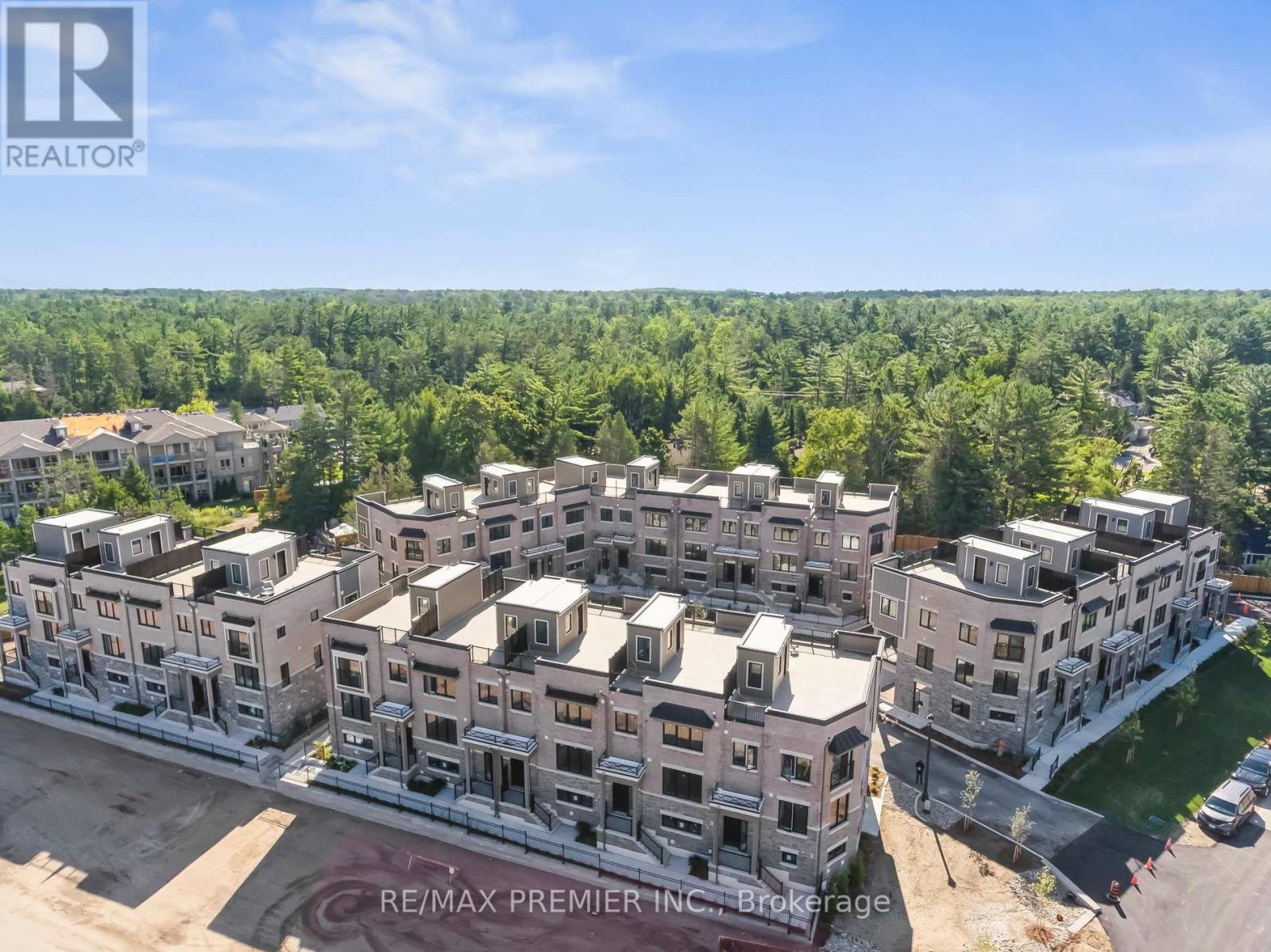 20 Julia Circle, Wasaga Beach, Ontario  L9Z 2M4 - Photo 34 - S12187606