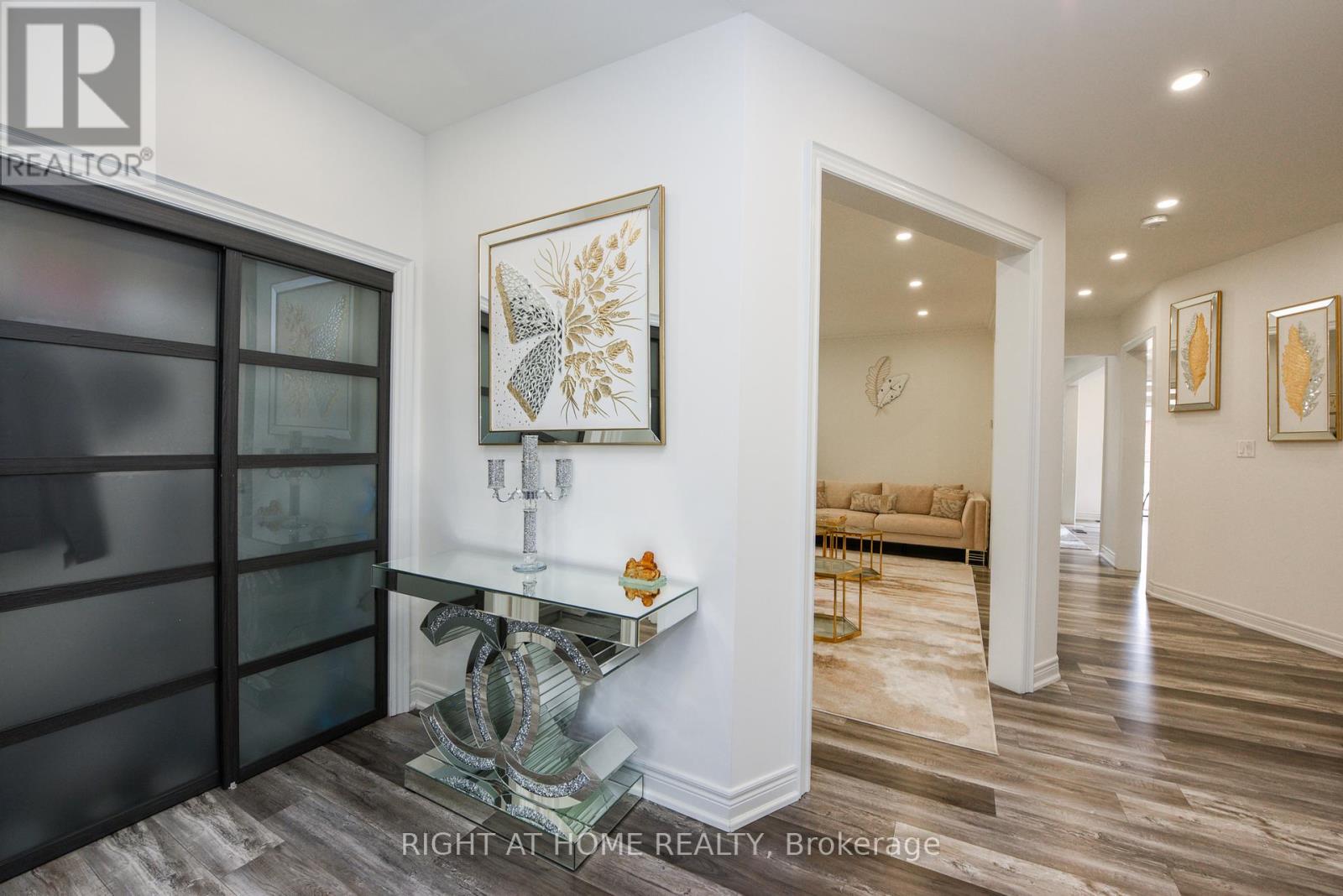 41 Darren Road, Brampton, Ontario  L6P 1Z5 - Photo 4 - W12187613