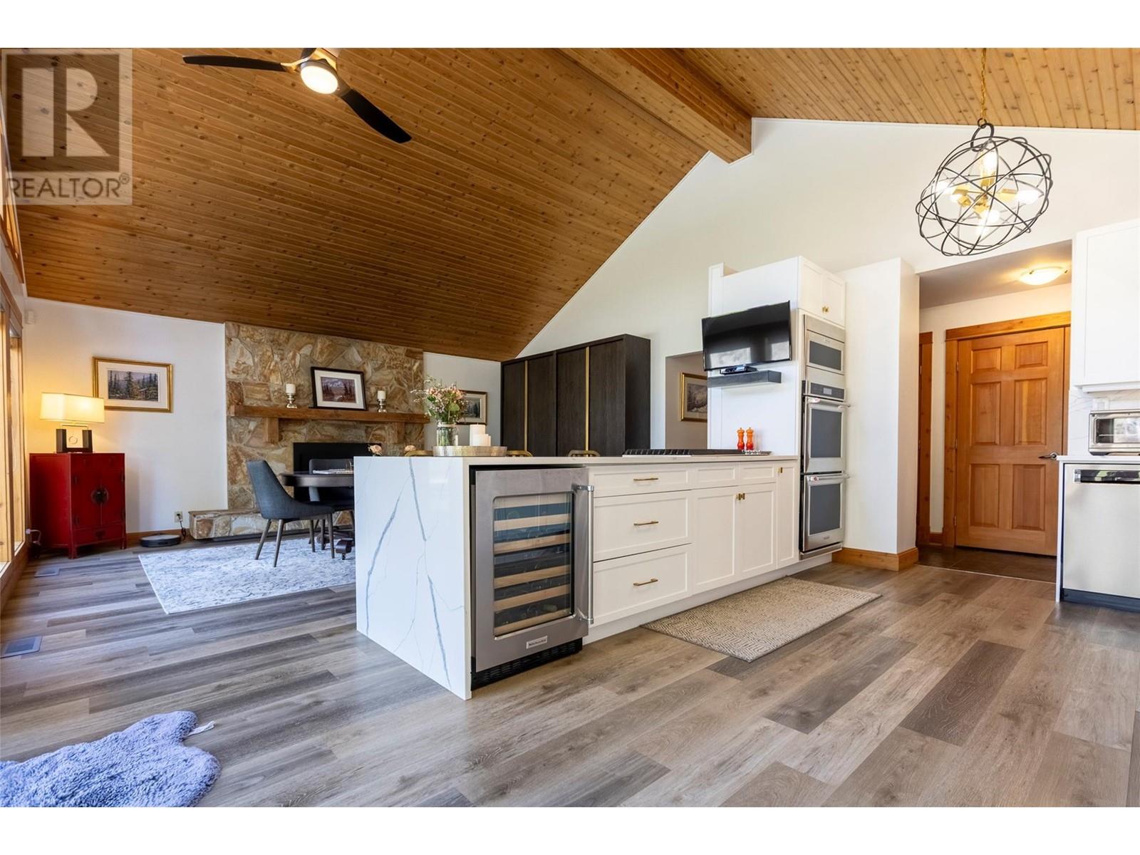 1562 12TH Avenue, Fernie, BC V0B1M0