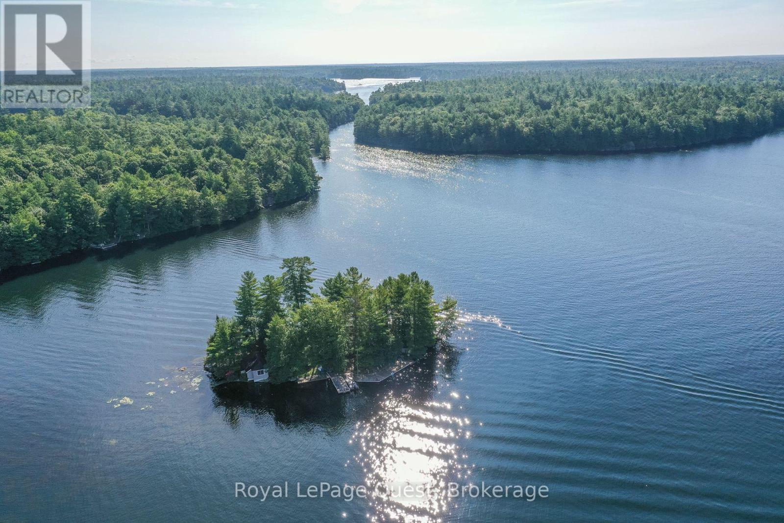 1 ISLAND 4SR, Gravenhurst, Ontario